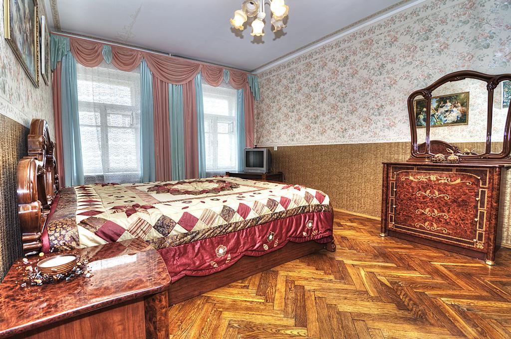 Apartment Na 7-Ya Krasnoarmeyskaya St. Petersburg Rom bilde